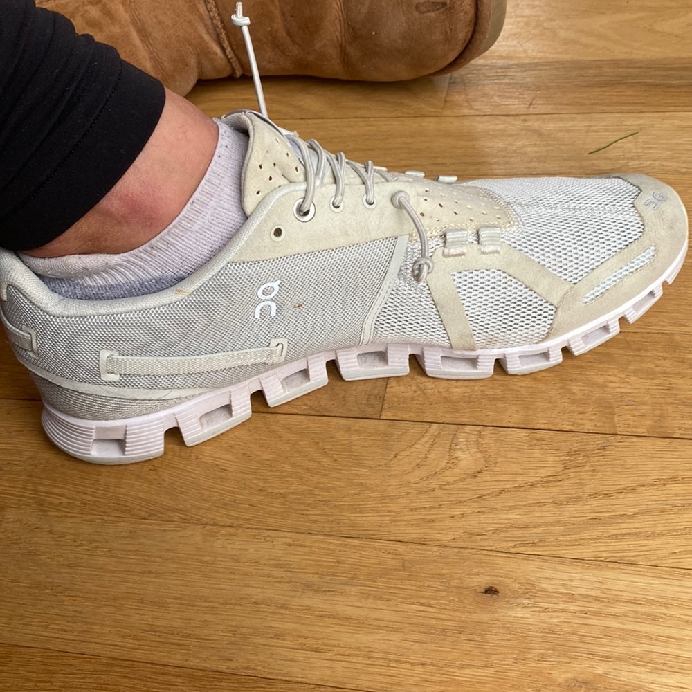 On-running shoes size 11